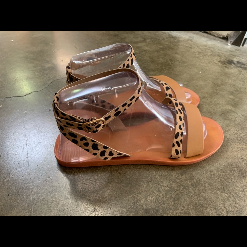 Tan Leopard Double Strap adjustable sandal MD84 - Picture 7 of 9